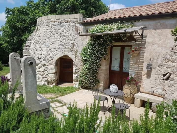Masseria Sucea Martano Eksteriør bilde
